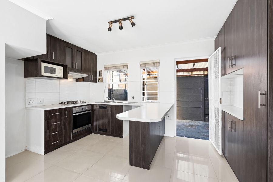 2 Bedroom Property for Sale in Thornton Western Cape